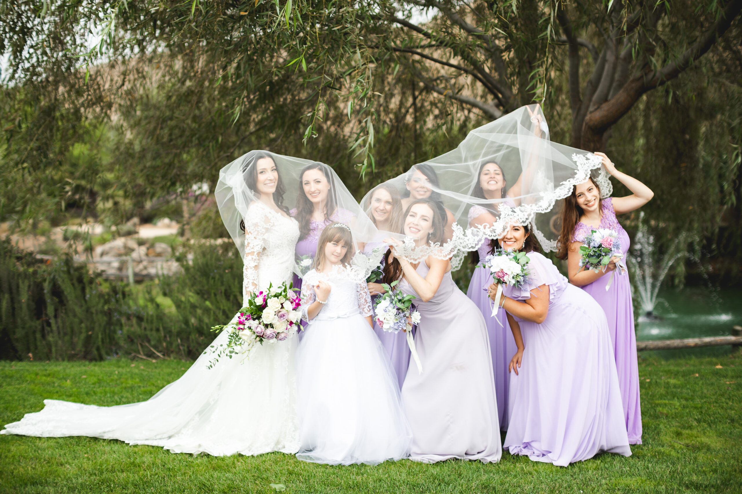 girls in veil bride