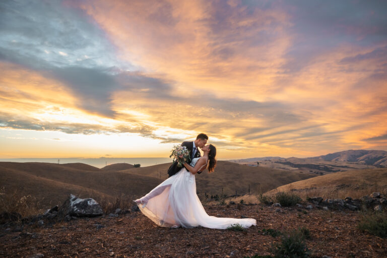 sunset nella terra wedding photo